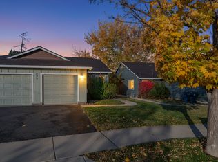 899 NE Hidden Valley Dr UNIT 2, Bend, OR 97701