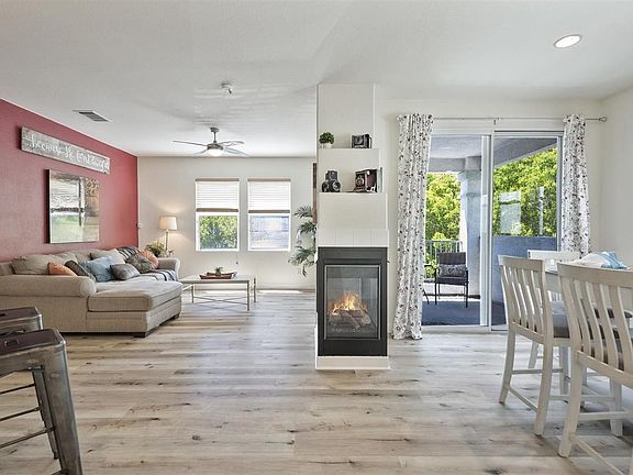 5th image of 901 Monarch Cir
