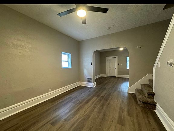 4th image of 99 Whitethorne Ave