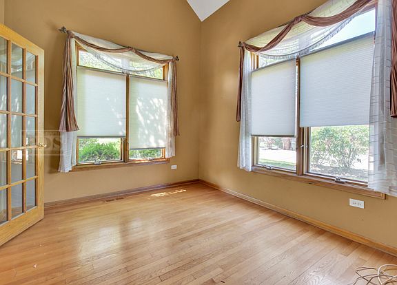 5th image of 22772 Sun River Dr