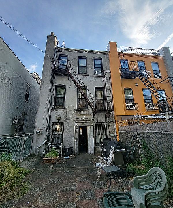 2nd image of 535 61st St