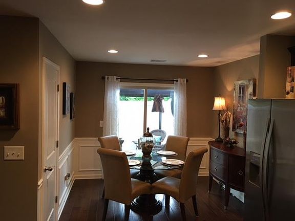 5th image of 144 Saxony Way #124