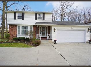 3325 Miller Rd, Niagara Falls, NY 14304