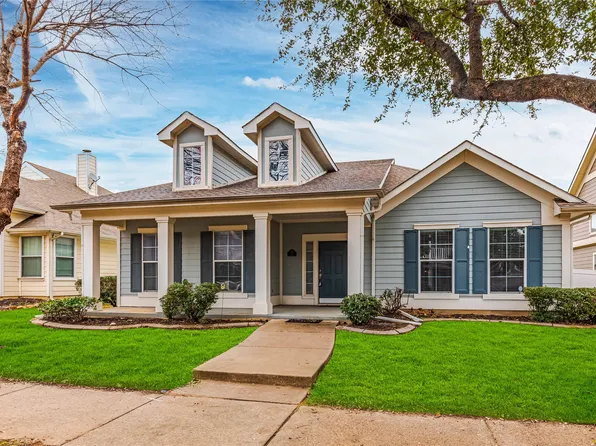 1016 Elm Dr, Aubrey, TX 76227