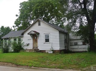2614 18th St SW, Mason City, IA 50401