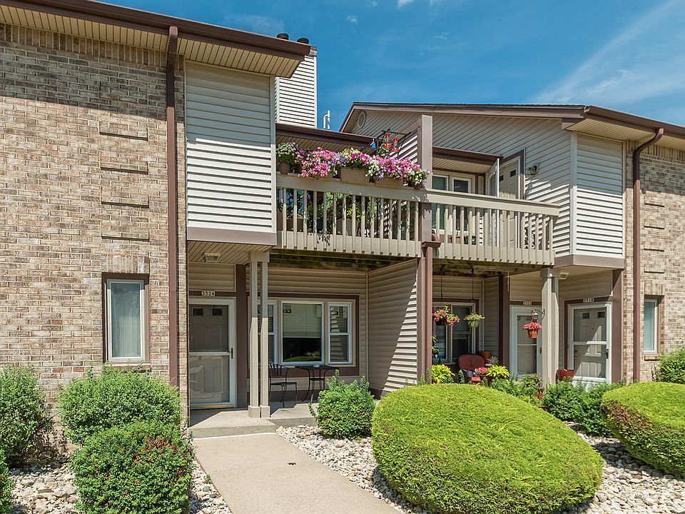 1st image of 3524 W Rawson Ave #3524