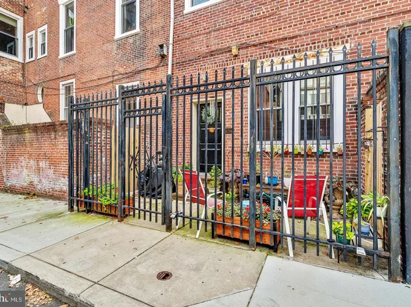 306 S 13th St APT 6, Philadelphia, PA 19107