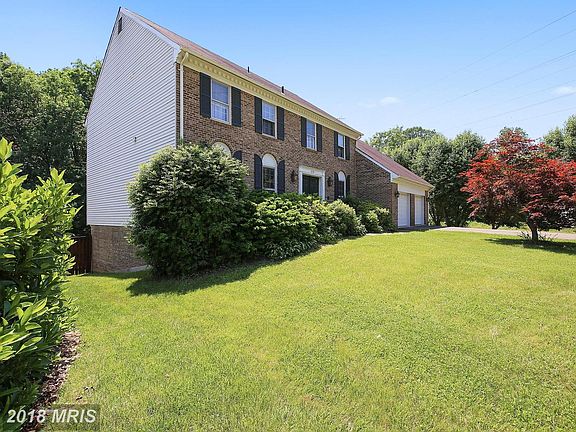 2nd image of 3719 Ivanhoe Ln