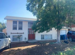 1137 N Navajo Dr, Page, AZ 86040