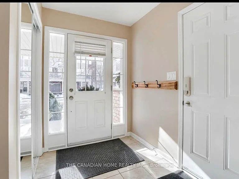 929 Deverell Pl — Photo 2