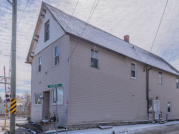 3rd image of 1064 Prince St