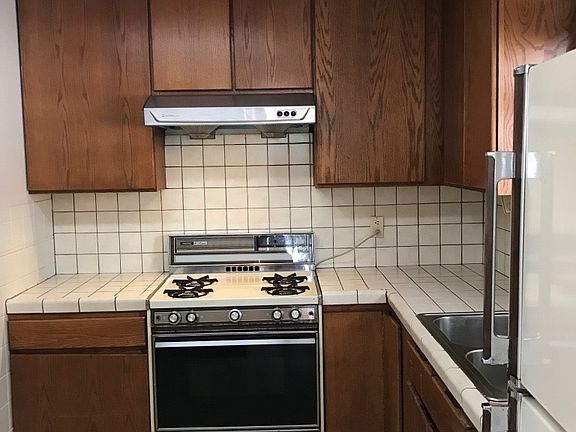 3rd image of 4155 Abel Ave