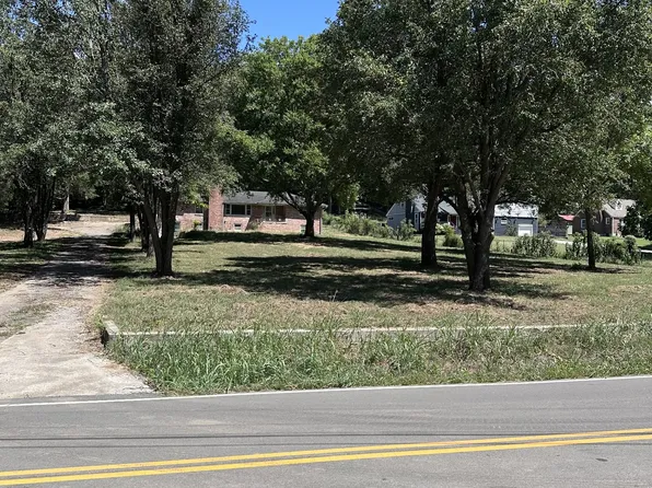 3881 Knight Dr, Whites Creek, TN 37189