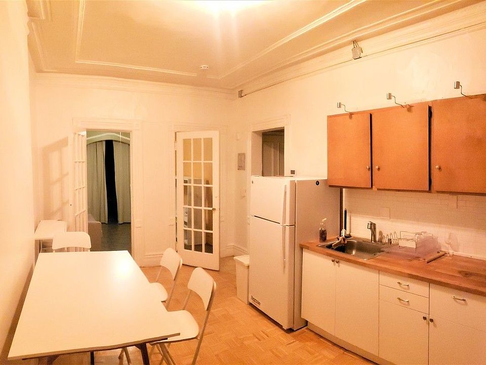 1st image of 339 E 116th St #3