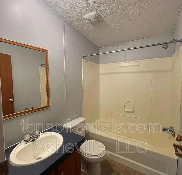 132 Josiah Ln — Photo 17