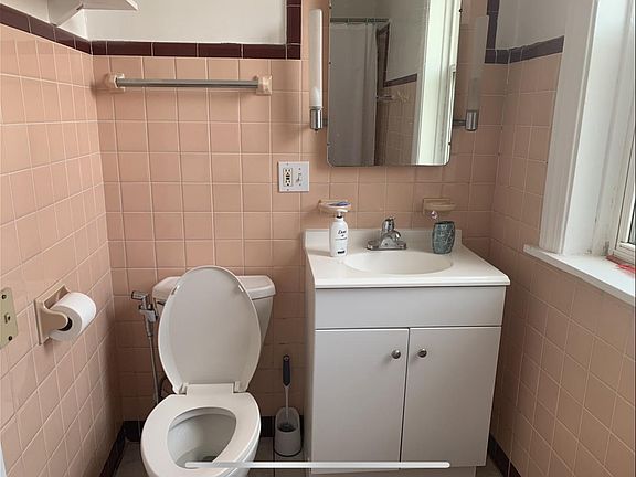 3rd image of 8146 Knox Ave APT 2
