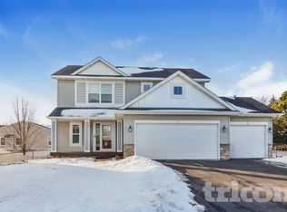 21444 Hytrail Cir, Lakeville, MN 55044