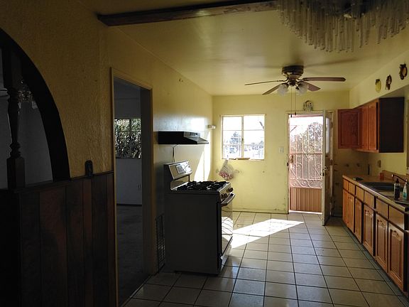 4th image of 901 Richard Dr