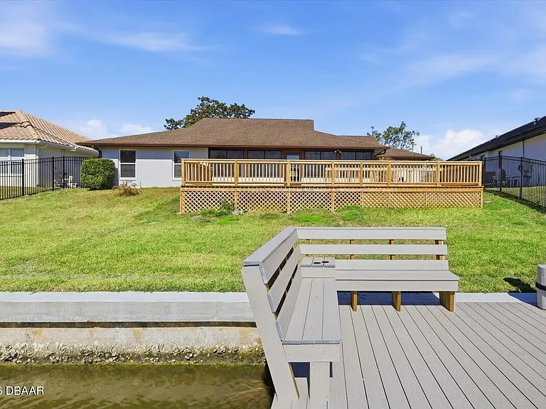 10 Flametree Ct — Photo 6