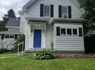 195 Plymouth St, Holbrook, MA 02343