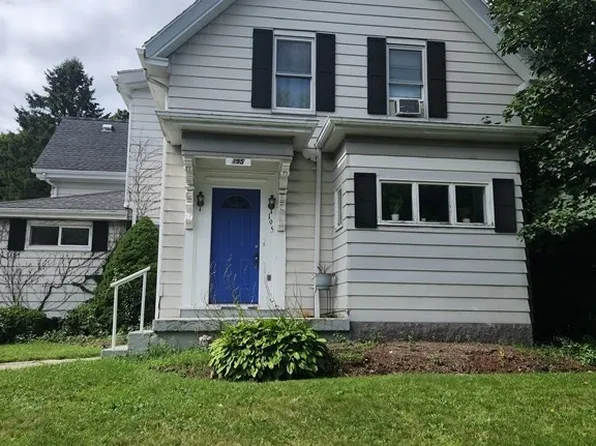 195 Plymouth St, Holbrook, MA 02343