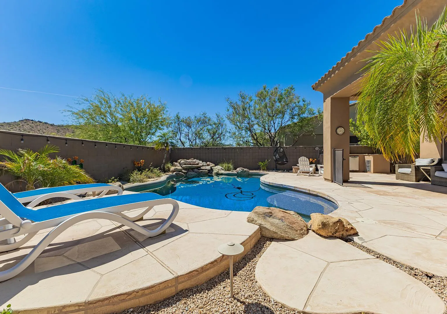4 bed, 5.5 bath, 3264 sqft, $6,800 — Photo 1