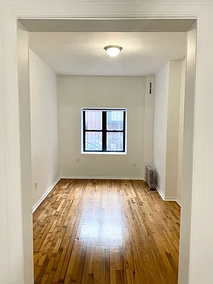 Rented by Reyes & Elsamad Real Estate Group | media 4