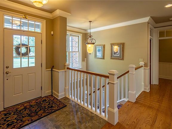 2nd image of 18640 Devonshire Ln
