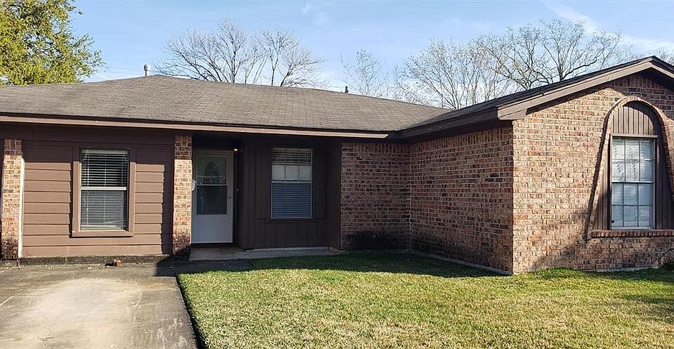 1st image of 1110 E Lambuth Ln