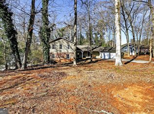 551 Hickory Hills Ct, Stone Mountain, GA 30083