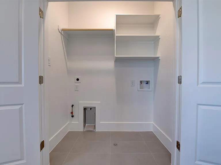 5138 Rosslyn Rd — Photo 18