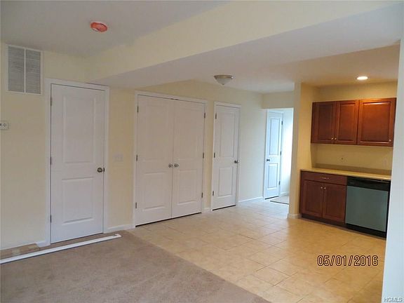 plenty of room for a kitchen table