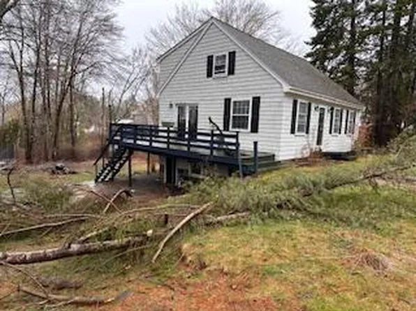 12 Holbrook Street, Harpswell, ME 04079