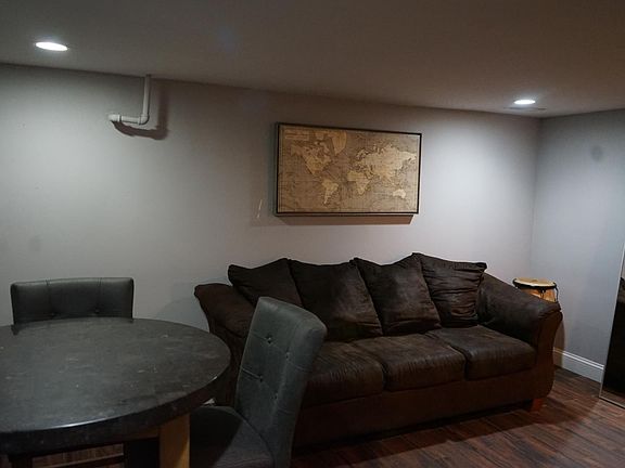 3rd image of 5832 33rd Ave