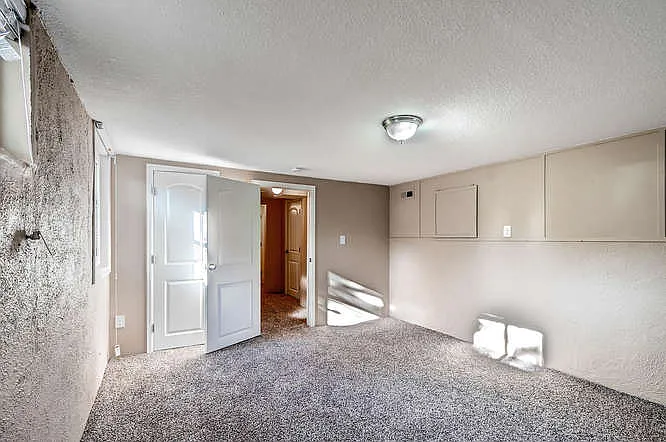 7 S Grant St — Photo 16