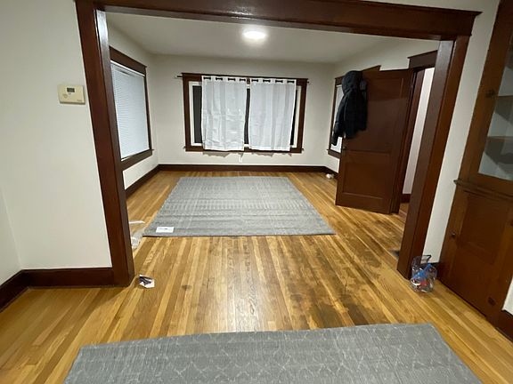 4th image of 11 Beacon St #1