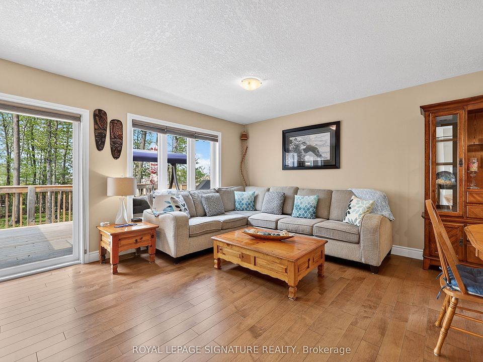 1st image of 22 Hunter Ave