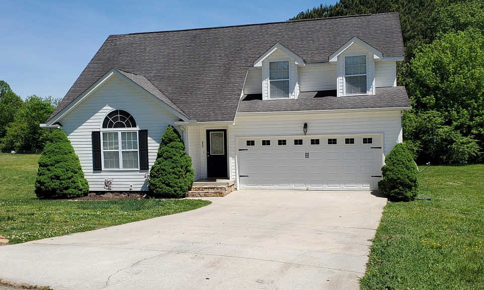 1st image of 52 Flatstone Dr