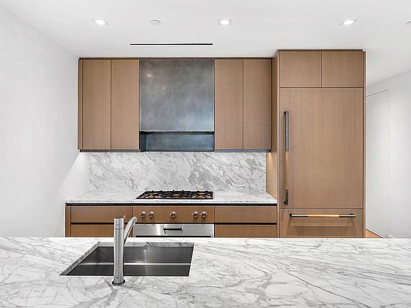 3rd image of 555 W 22nd St #5DW