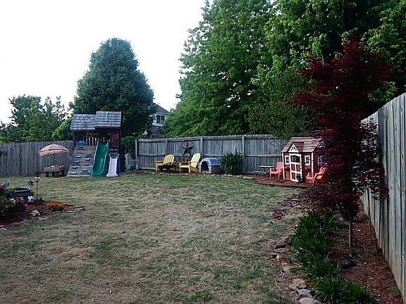4th image of 6121 W Pleasant Dr