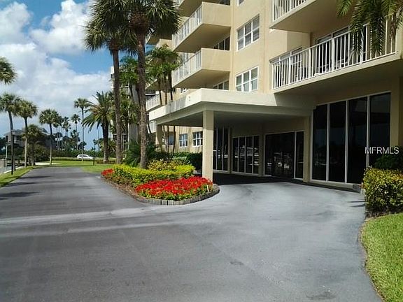 5th image of 1621 Gulf Blvd APT 604