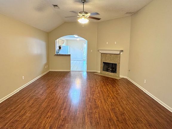 3rd image of 1579 Wynne Grove Dr