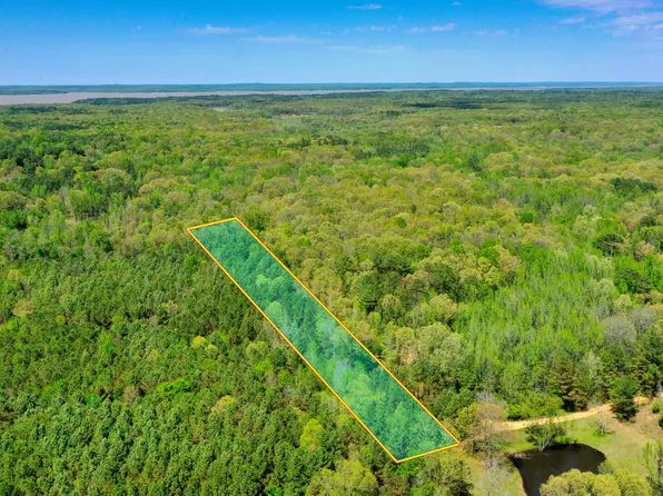 501 Deer Alley Dr, Batesville, MS 38606