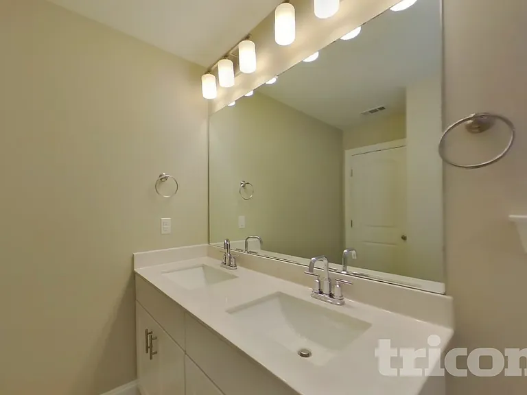 1331 Carriage Park Dr — Photo 16