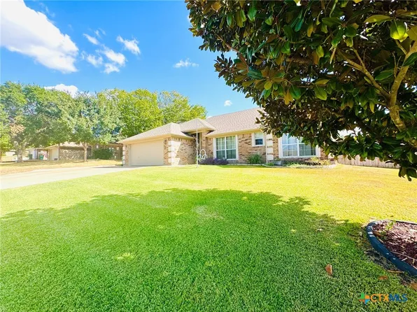 3404 Greenlawn Dr, Gatesville, TX 76528