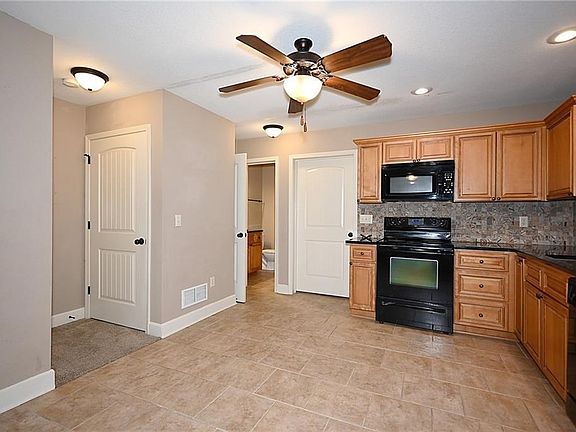 2nd image of 13674 Oak Valley Dr