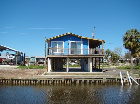 67 W 7th Ave, Horseshoe Beach, FL 32648