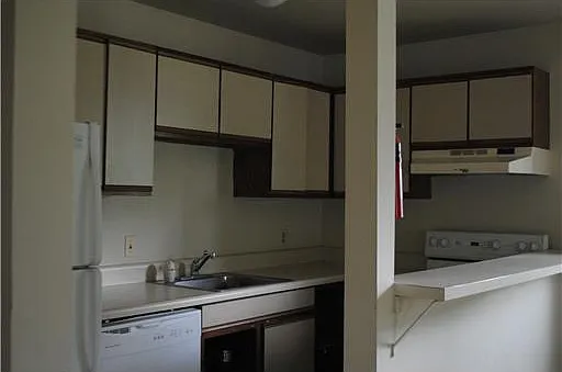 207 N Summit St #3 — Photo 11