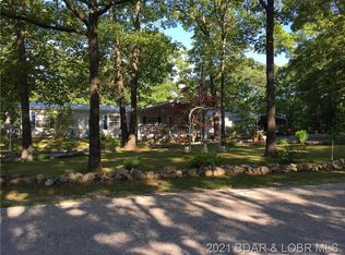 185 Pershing Dr, Camdenton, MO 65020