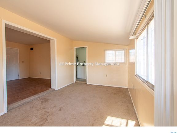 5th image of 1225 E Marigold Ln